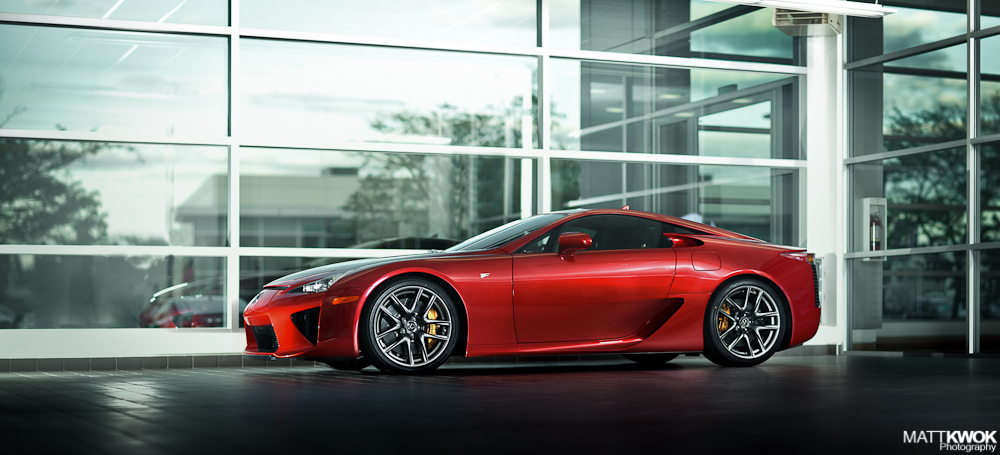  photo gallery of the Pearl Red 022 Lexus LFA seriously look at this